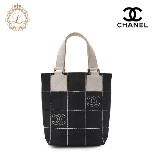 CHANEL Shoulder Bag, Chocolate Bar, Canvas, Black, Gold-Tone Hardware, Pre-Owned - Vintage La Charme