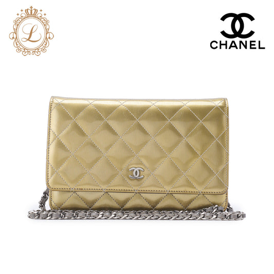 CHANEL Chain Wallet, Matelasse, Enamel Gold, Silver Hardware, Pre-Owned - Vintage La Charme