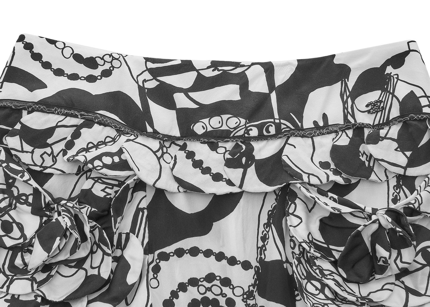 CHANEL Skirt, Camellia Coco Mark Logo, Silk, Black, Gold-Tone Hardware, Pre-Owned - Vintage La Charme