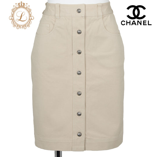 CHANEL Mini Skirt, Coco Button, Cotton Blend, Beige, Silver-Tone Hardware, Pre-Owned - Vintage La Charme