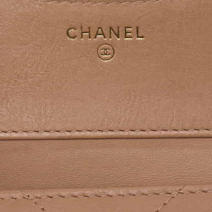 CHANEL Tri-Fold Wallet V-Stitch Leather Beige Gold-Tone Hardware Pre-Owned - Vintage La Charme