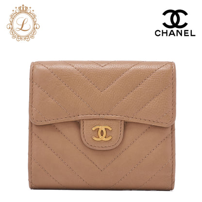 CHANEL Tri-Fold Wallet V-Stitch Leather Beige Gold-Tone Hardware Pre-Owned - Vintage La Charme