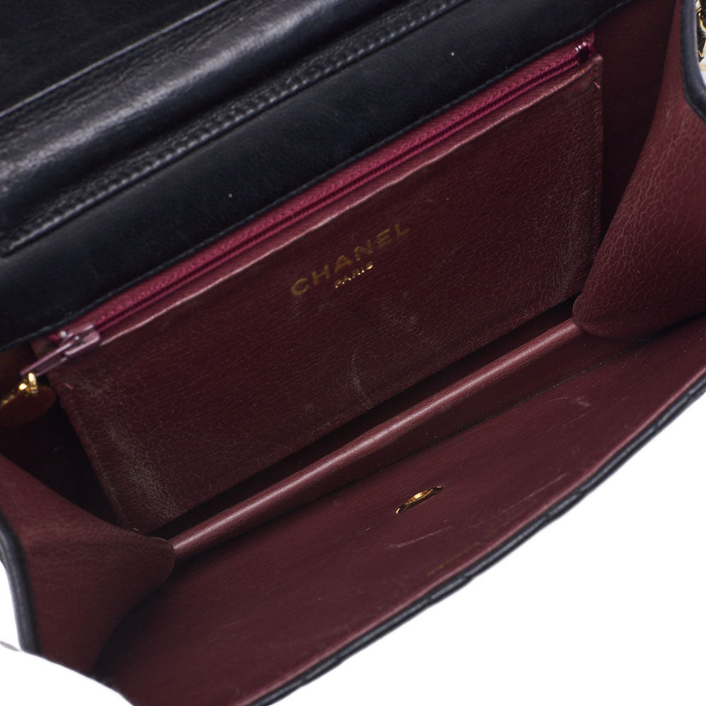 CHANEL Shoulder Bag, Matelasse, Push Lock, Lambskin, Black, Gold-Tone Hardware, Pre-Owned - Vintage La Charme