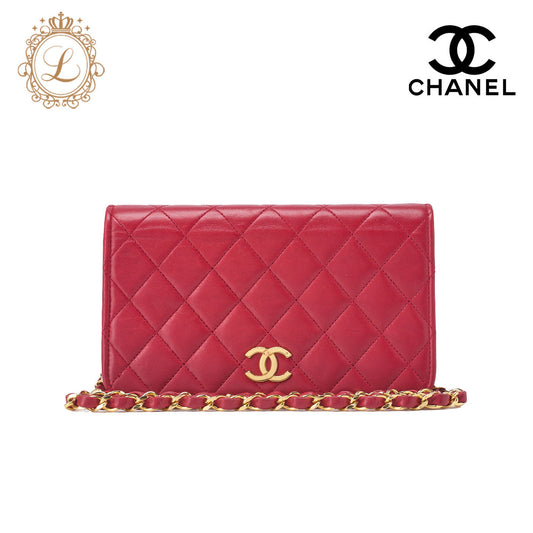 CHANEL Shoulder Bag Matelasse Lambskin Red Gold-Tone Hardware Pre-Owned - Vintage La Charme
