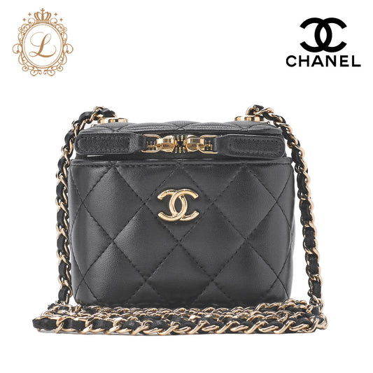 CHANEL Vanity Shoulder Bag Matelasse Lambskin Black Gold-Tone Hardware Pre-Owned - Vintage La Charme