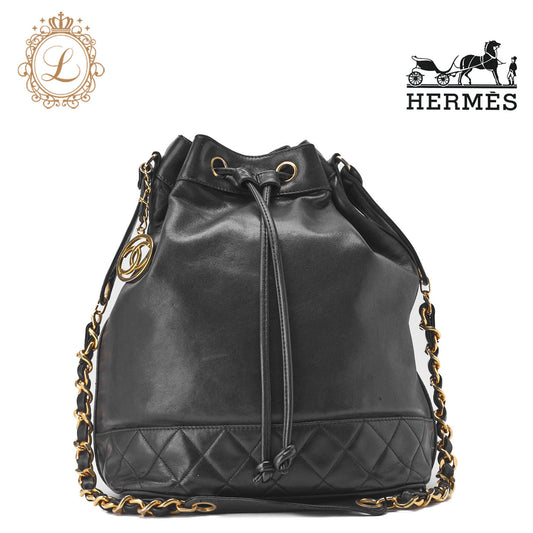 CHANEL Shoulder Bag, Drawstring Type, Lambskin, Black, Gold-Tone Hardware, Pre-Owned - Vintage La Charme