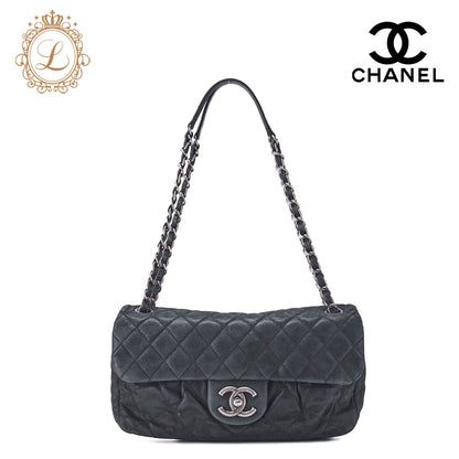CHANEL Shoulder Tote Bag Matelasse Sparkle Leather Black Silver-Tone Hardware Pre-Owned - Vintage La Charme