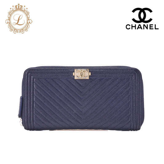 CHANEL Boy Chanel V-Stitch Round Long Wallet, Caviar Skin, Navy, Gold-Tone Hardware, Pre-Owned - Vintage La Charme