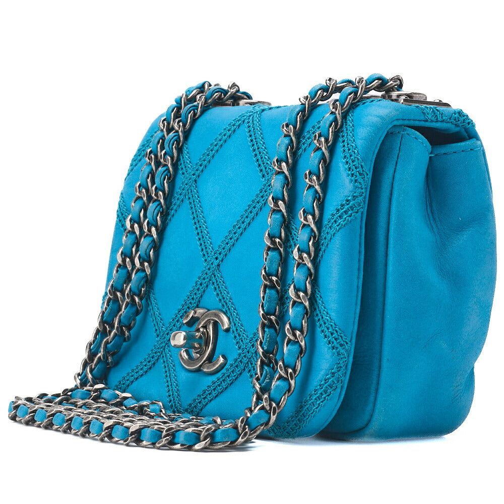 CHANEL Shoulder Tote Bag Matelasse Sparkle Leather Turquoise Blue Silver-Tone Hardware Pre-Owned - Vintage La Charme