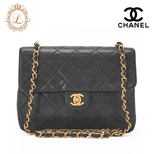 CHANEL Shoulder Bag Mini Matelasse Lambskin Black Gold-Tone Hardware Pre-Owned - Vintage La Charme