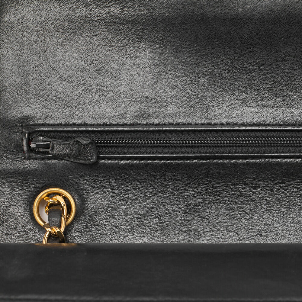 CHANEL Shoulder Bag Matelasse Double Flap Lambskin Black Gold-Tone Hardware Pre-Owned - Vintage La Charme