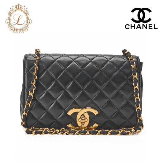 CHANEL Shoulder Bag Matelasse Lambskin Black Gold-Tone Hardware Pre-Owned - Vintage La Charme