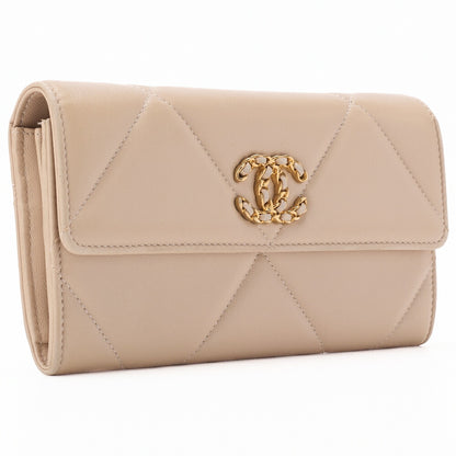 Chanel 19 Bi-fold Long Wallet Matelasse Lambskin Beige Gold-Tone Hardware Pre-Owned - Vintage La Charme