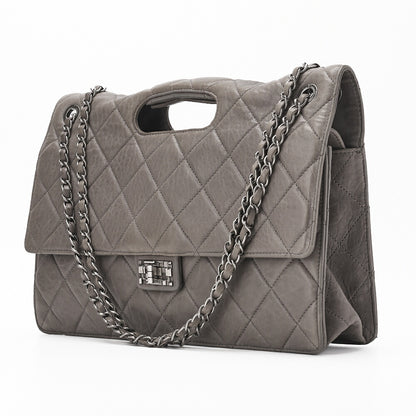 CHANEL Shoulder Bag Matelasse Turn Lock 2.55 Lambskin Gray Silver-Tone Hardware Pre-Owned - Vintage La Charme