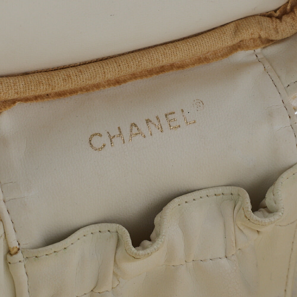CHANEL Shoulder Bag, Coco Mark Vanity, Caviar Skin, White, Gold-Tone Hardware, Pre-Owned - Vintage La Charme