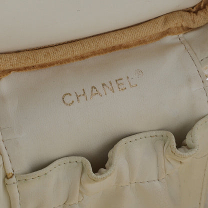 CHANEL Shoulder Bag, Coco Mark Vanity, Caviar Skin, White, Gold-Tone Hardware, Pre-Owned - Vintage La Charme