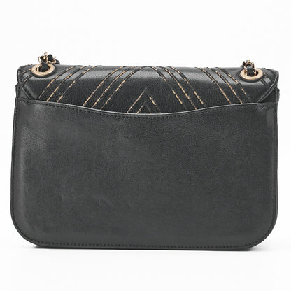 Chanel Shoulder Bag, V Stitch, Chain Shoulder, Lambskin, Black, Gold-Tone Hardware, Pre-Owned - Vintage La Charme