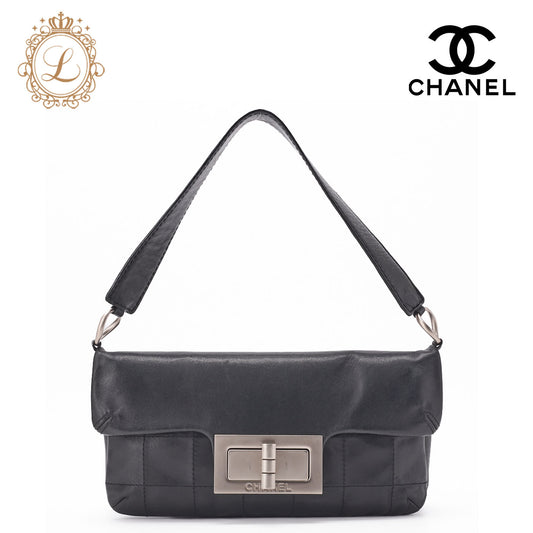 CHANEL Shoulder Bag, Choco Bar 2.55 Rock, Lambskin, Black, Silver-Tone Hardware, Pre-Owned - Vintage La Charme