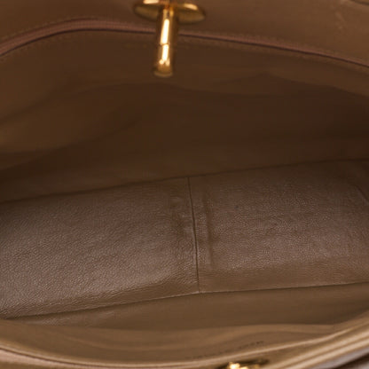 CHANEL Handbag Matelasse Turn Lock Lambskin Beige Gold-Tone Hardware Pre-Owned - Vintage La Charme