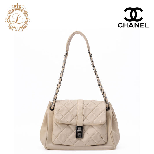 CHANEL Shoulder Bag, Matelasse, 2.55 Lock, Soft Caviar, Ivory, Silver-Tone Hardware, Pre-Owned - Vintage La Charme