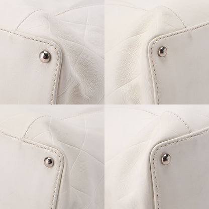 CHANEL Tote Bag Matelasse Calfskin White Silver-Tone Hardware Pre-Owned - Vintage La Charme