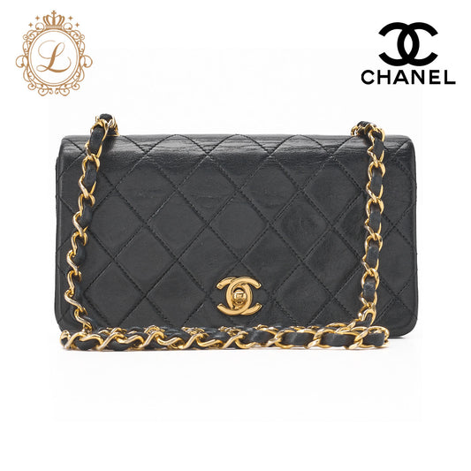 CHANEL Shoulder Bag Mini Matelasse Lambskin Black Gold-Tone Hardware Pre-Owned - Vintage La Charme