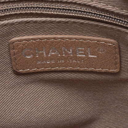 CHANEL Shoulder Bag, Matelasse Wild Stitch, Calfskin, Beige, Silver-Tone Hardware, Pre-Owned - Vintage La Charme