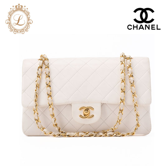 Chanel Shoulder Bag Matelasse Double Flap Lambskin White Gold-Tone Hardware Pre-Owned - Vintage La Charme