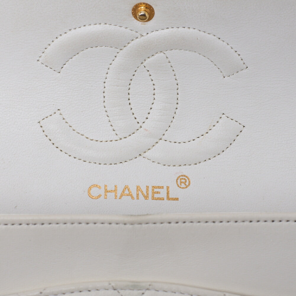 Chanel Shoulder Bag Matelasse Double Flap Lambskin White Gold-Tone Hardware Pre-Owned - Vintage La Charme