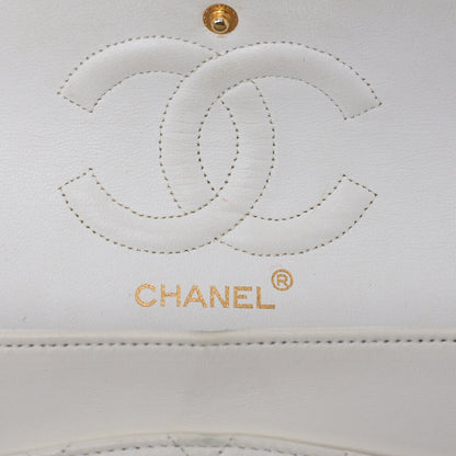 Chanel Shoulder Bag Matelasse Double Flap Lambskin White Gold-Tone Hardware Pre-Owned - Vintage La Charme