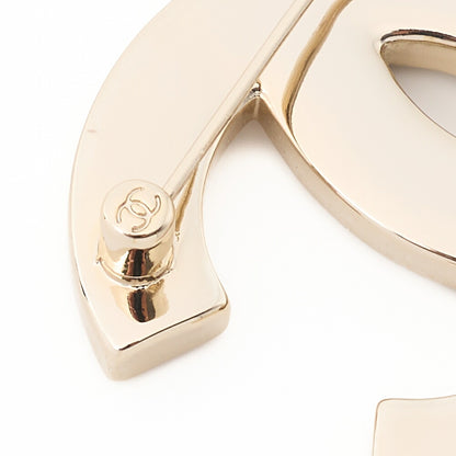 CHANEL Brooch Coco Mark Bicolor Gold Plating Black White Gold-Tone Hardware Pre-Owned - Vintage La Charme