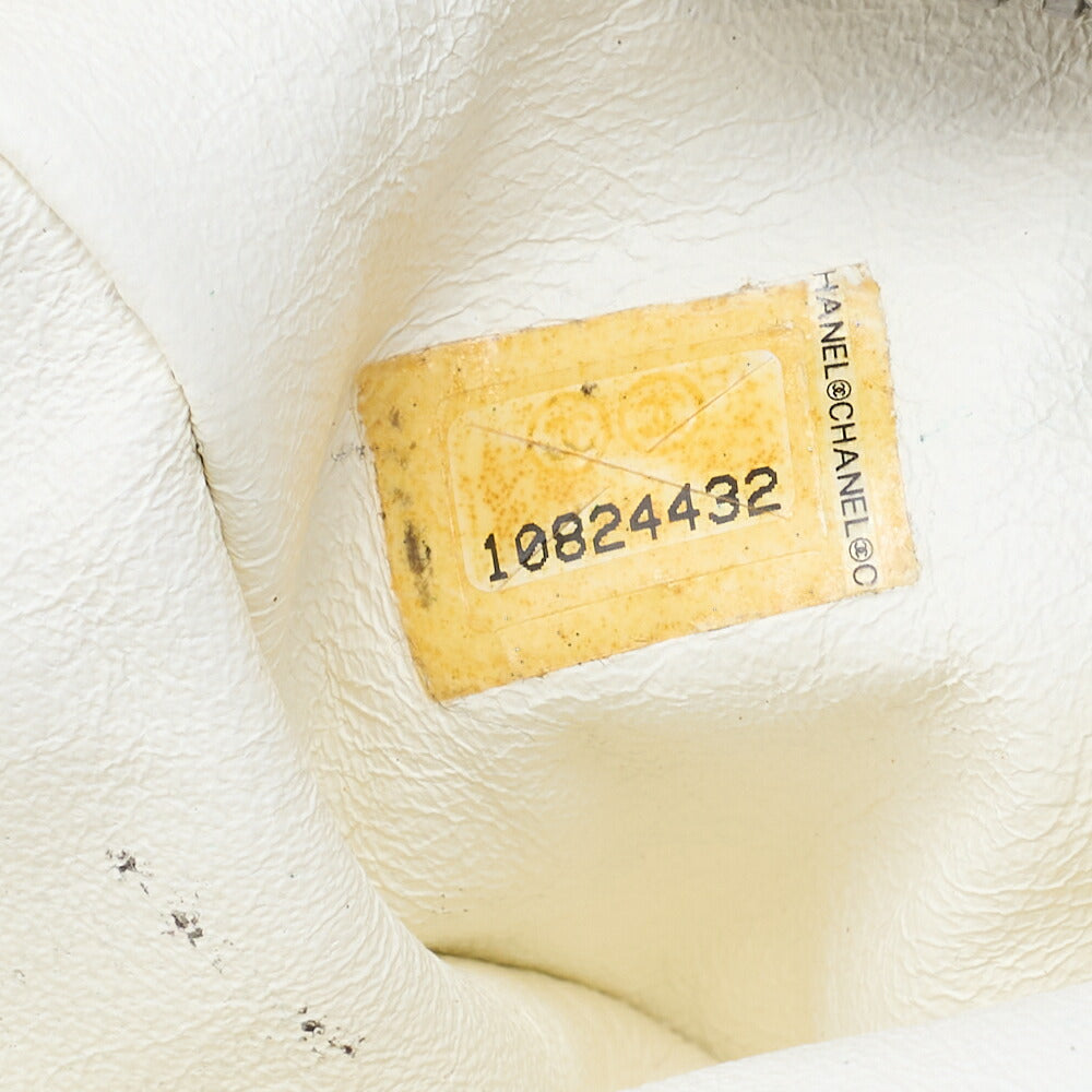CHANEL Tote Bag Coco Mark, Leather, White, Silver-Tone Hardware, Pre-Owned - Vintage La Charme