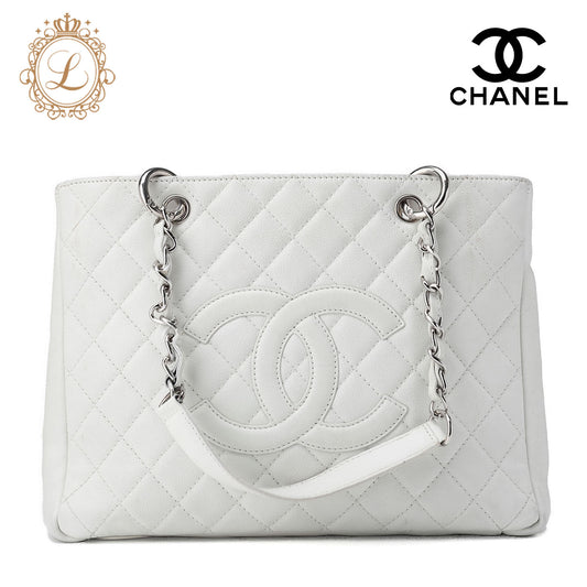 CHANEL Shoulder Bag Matelasse Caviar Skin White Silver-Tone Hardware Pre-Owned - Vintage La Charme