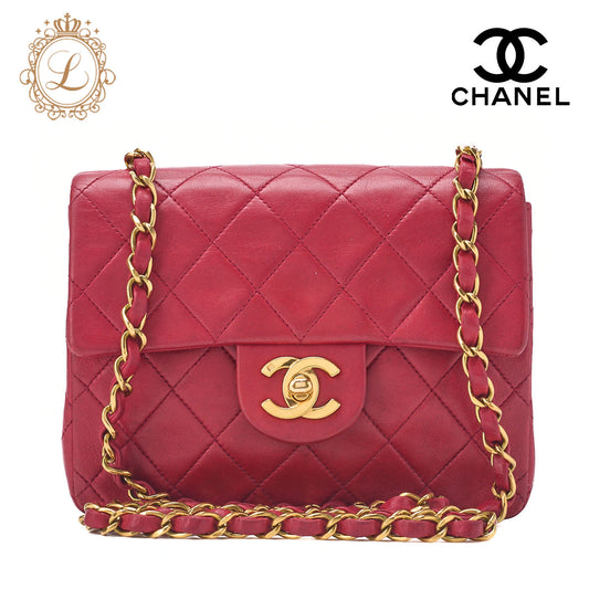 Chanel Shoulder Bag Mini Matelasse Lambskin Red Gold-Tone Hardware Pre-Owned - Vintage La Charme