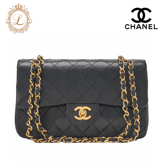 Chanel Shoulder Bag Matelasse Double Flap Lambskin Black Gold-Tone Hardware Pre-Owned - Vintage La Charme