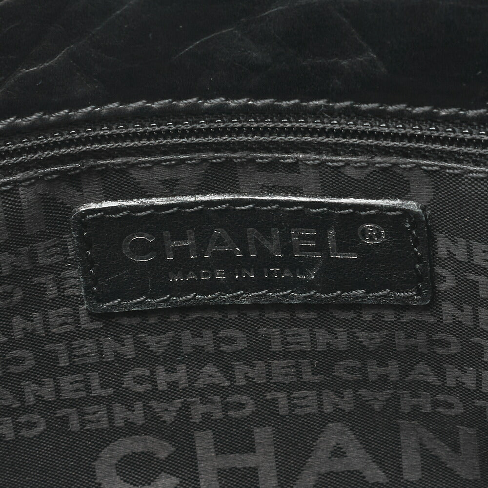 CHANEL Shoulder Bag Matelasse Calfskin Black Silver-Tone Hardware Pre-Owned - Vintage La Charme
