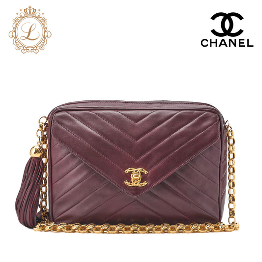 CHANEL Shoulder Bag, V-Stitch Coco Mark, Bijou Chain, Lambskin, Bolt, Gold-Tone Hardware, Pre-Owned - Vintage La Charme