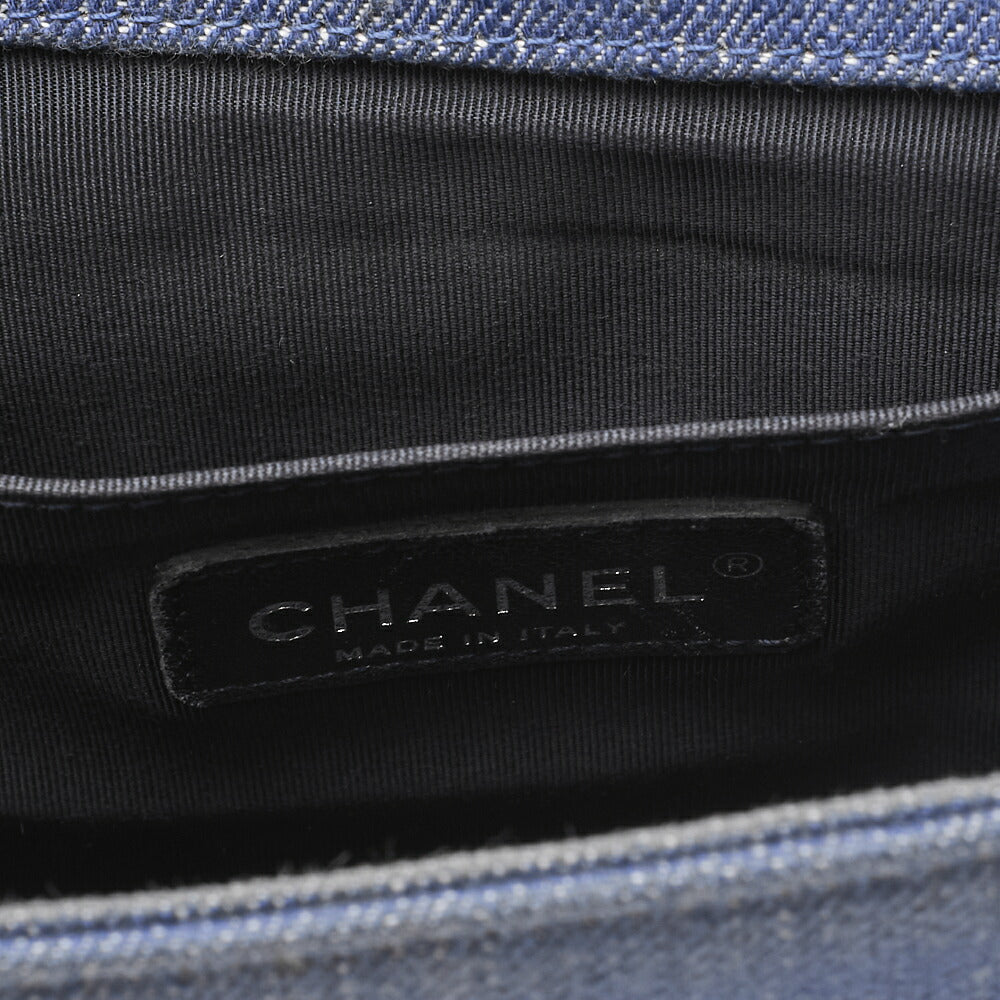 CHANEL Shoulder Bag, Boy Chanel V Stitch, Denim, Silver-Tone Hardware, Pre-Owned - Vintage La Charme