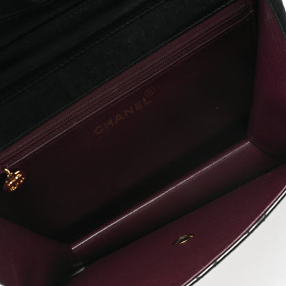 CHANEL Shoulder Bag, Matelasse Push Lock Chain Shoulder, Lambskin, Black, Gold-Tone Hardware, Pre-Owned - Vintage La Charme