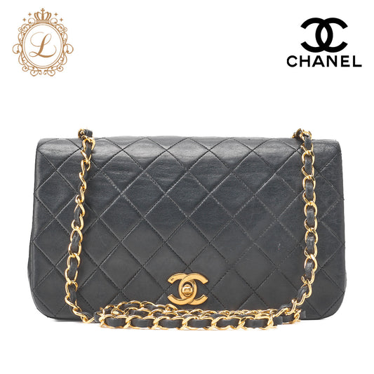CHANEL Shoulder Bag Matelasse Lambskin Black Gold-Tone Hardware Pre-Owned - Vintage La Charme