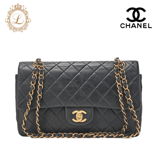 CHANEL Chain Shoulder Bag Matelasse Double Flap Lambskin Black Gold-Tone Hardware Pre-Owned - Vintage La Charme