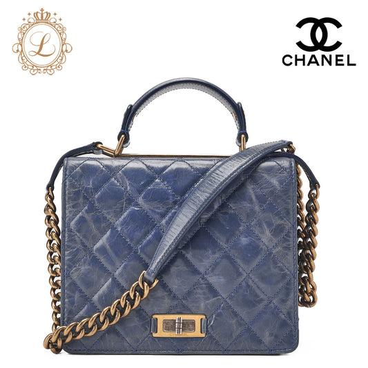 CHANEL Shoulder Bag Matelasse 2WAY Vintage Calf Navy Gold-Tone Hardware Pre-Owned - Vintage La Charme