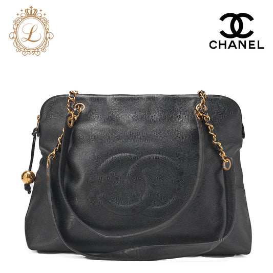 CHANEL Shoulder Bag Matelasse Lambskin Black Gold-Tone Hardware Pre-Owned - Vintage La Charme