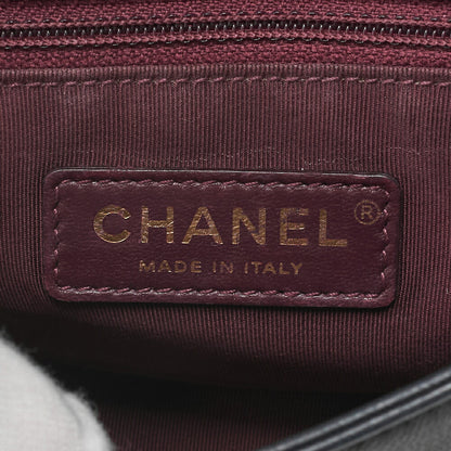 CHANEL Shoulder Bag Matelasse Calfskin Navy Gold-Tone Hardware Pre-Owned - Vintage La Charme