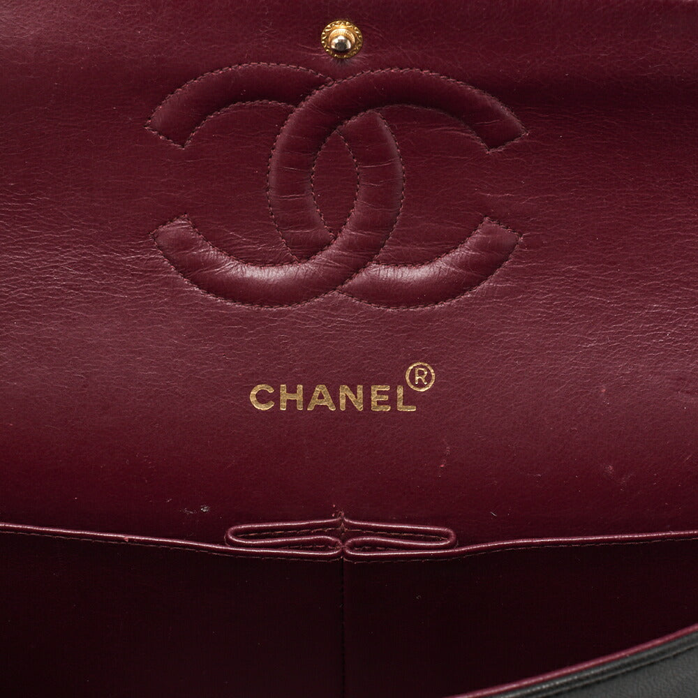 CHANEL Shoulder Bag Matelasse Double Flap Lambskin Black Gold-Tone Hardware Pre-Owned - Vintage La Charme