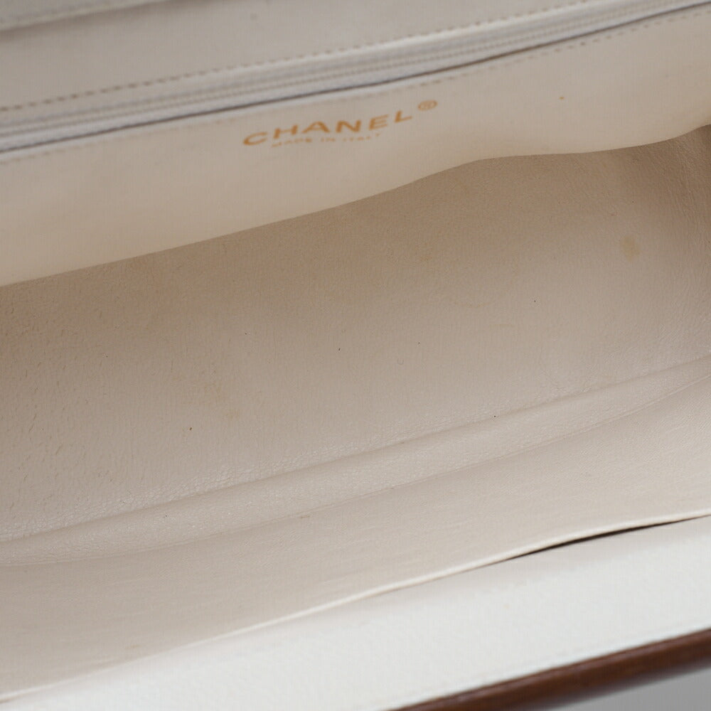 CHANEL Shoulder Bag Matelasse Coco Mark Wood Gamaguchi Caviar Skin White Gold-Tone Hardware Pre-Owned - Vintage La Charme