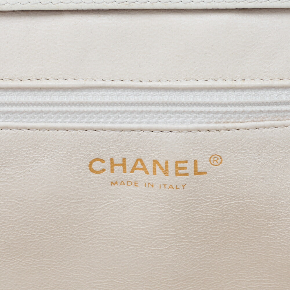 CHANEL Shoulder Bag Matelasse Coco Mark Wood Gamaguchi Caviar Skin White Gold-Tone Hardware Pre-Owned - Vintage La Charme