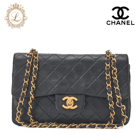 CHANEL Chain Shoulder Bag Matelasse Double Flap Lambskin Black Gold-Tone Hardware Pre-Owned - Vintage La Charme