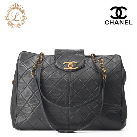 Chanel Shoulder Bag Supermodel Matelasse Lambskin Black Gold-Tone Hardware Pre-Owned - Vintage La Charme