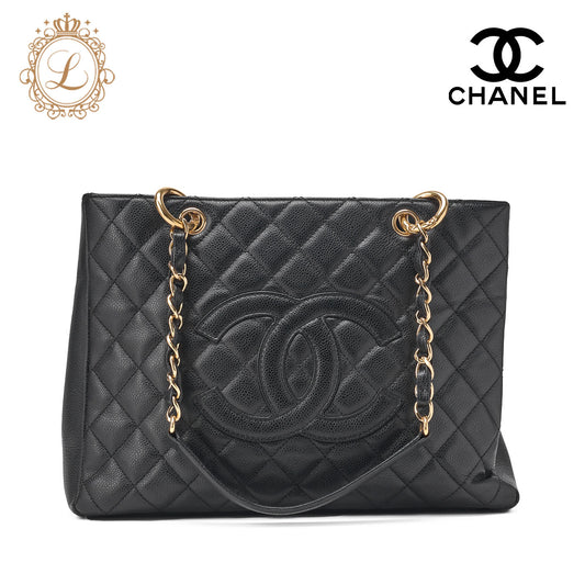 CHANEL Shoulder Bag Matelasse Caviar Skin Black Gold-Tone Hardware Pre-Owned - Vintage La Charme